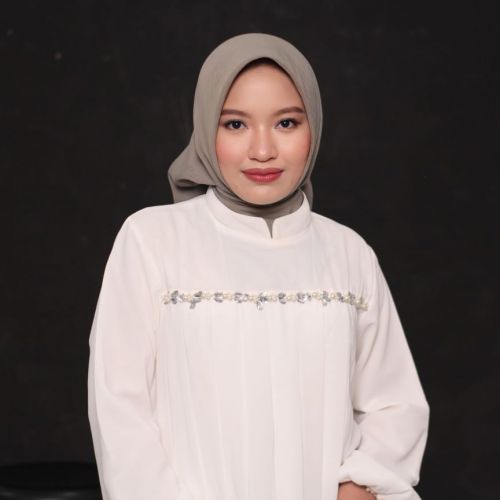 Nadya Khennis Rozana