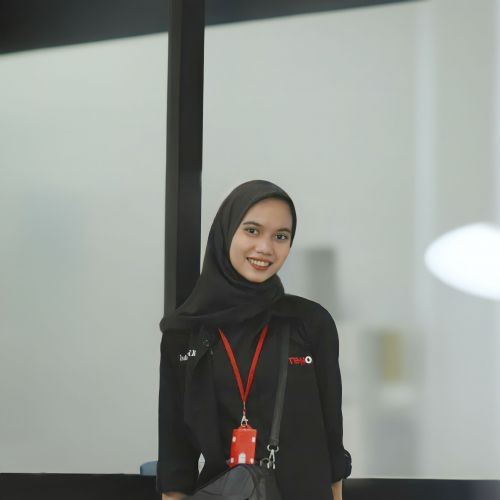 Sri Ayu Indah Mawarni