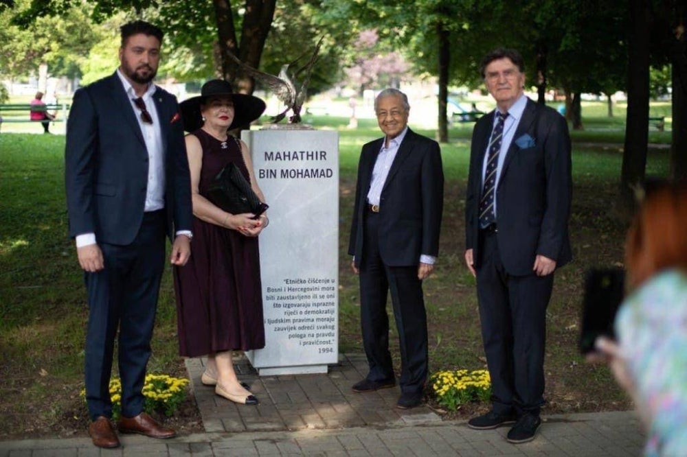 Former Malaysian Prime Minister Tun Dr. Mahathir Mohamad visited the monument dedicated in his honor in Bosnia and Herzegovina in June 2023, commemorating his steadfast support for the Bosnian people during the 1992–1995 war