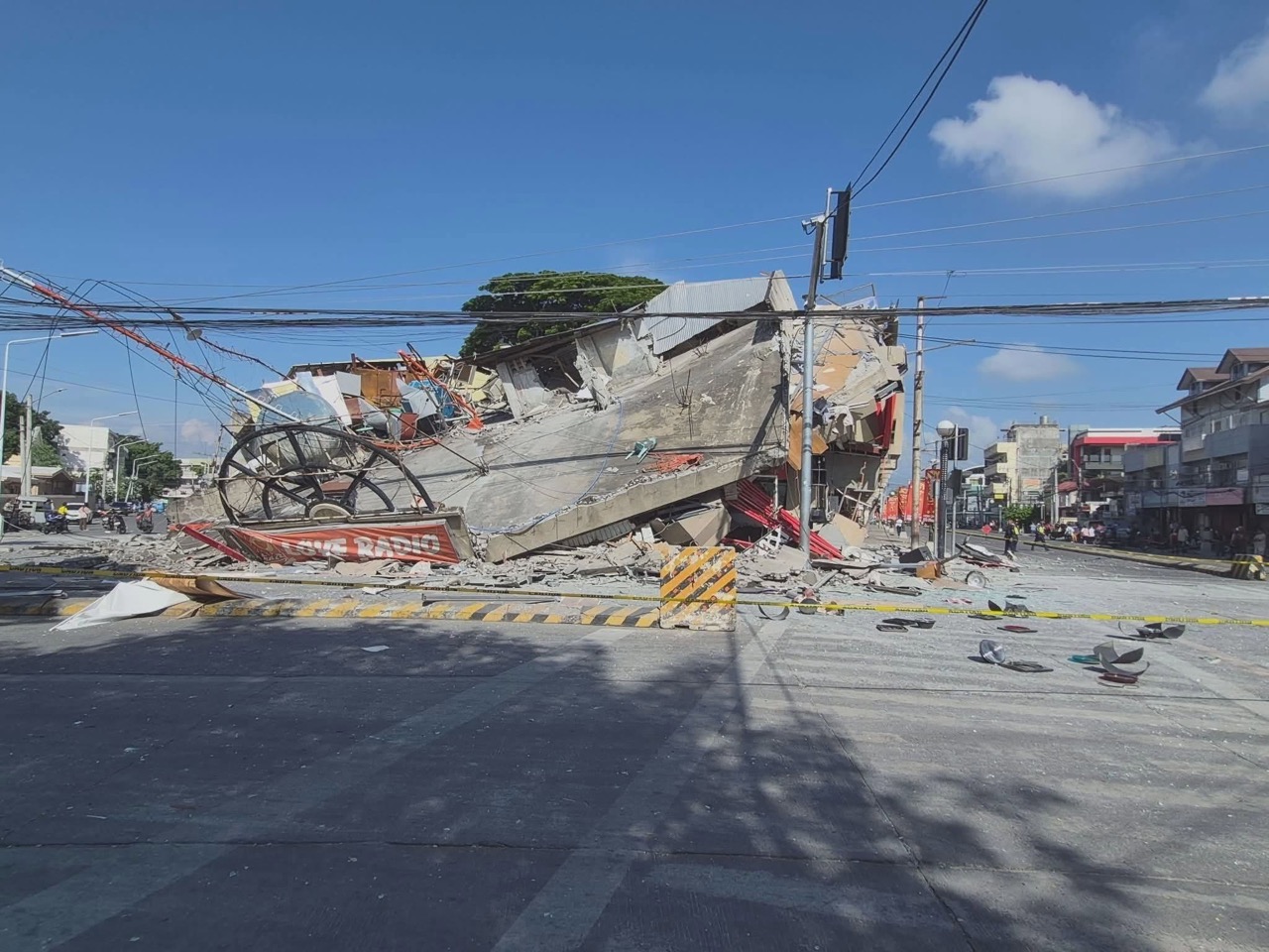 A collapsed building in General Santos City following the magnitude-7.8 Mindanao earthquake on June 8, 2026, as Cebu prepared assistance for affected communities