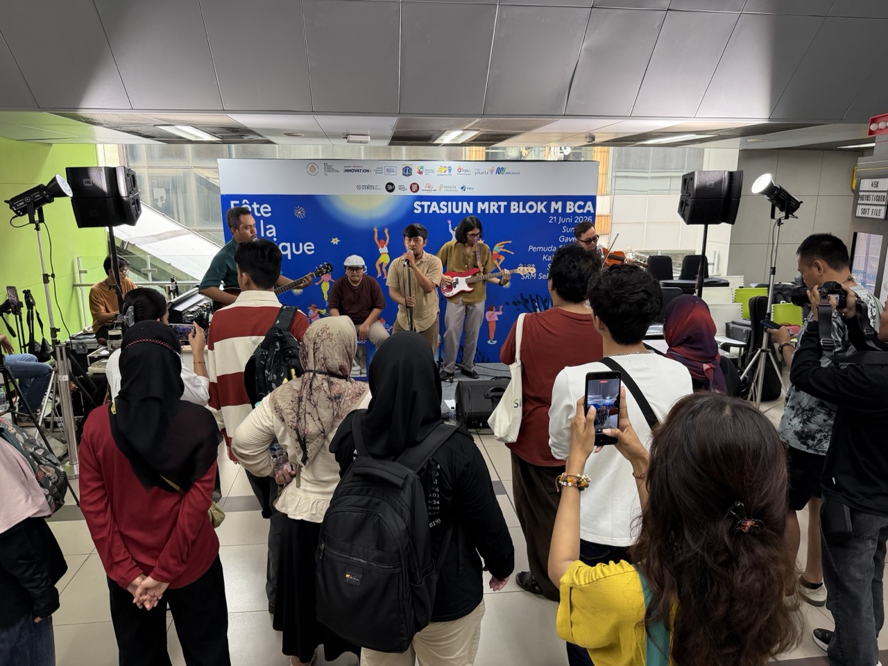 Fête de la Musique 2026 at MRT Blok M Station (Reiza/Seasia)