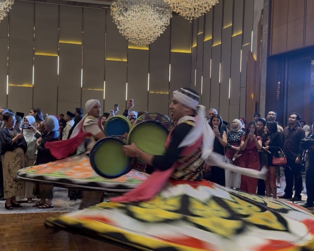 Tanoura dance performance presented by two Egyptian performers