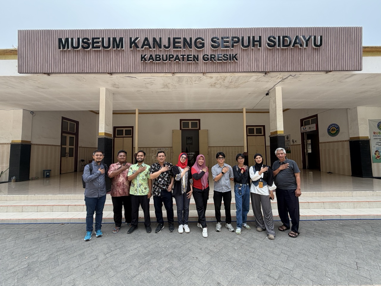 The MuseeID team visits Museum Kanjeng Sepuh Sidayu to explore Gresik’s history and cultural heritage.