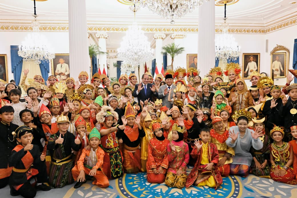President Prabowo hosts a state luncheon for President El-Sisi, celebrating the historic ties between Indonesia and Egypt.