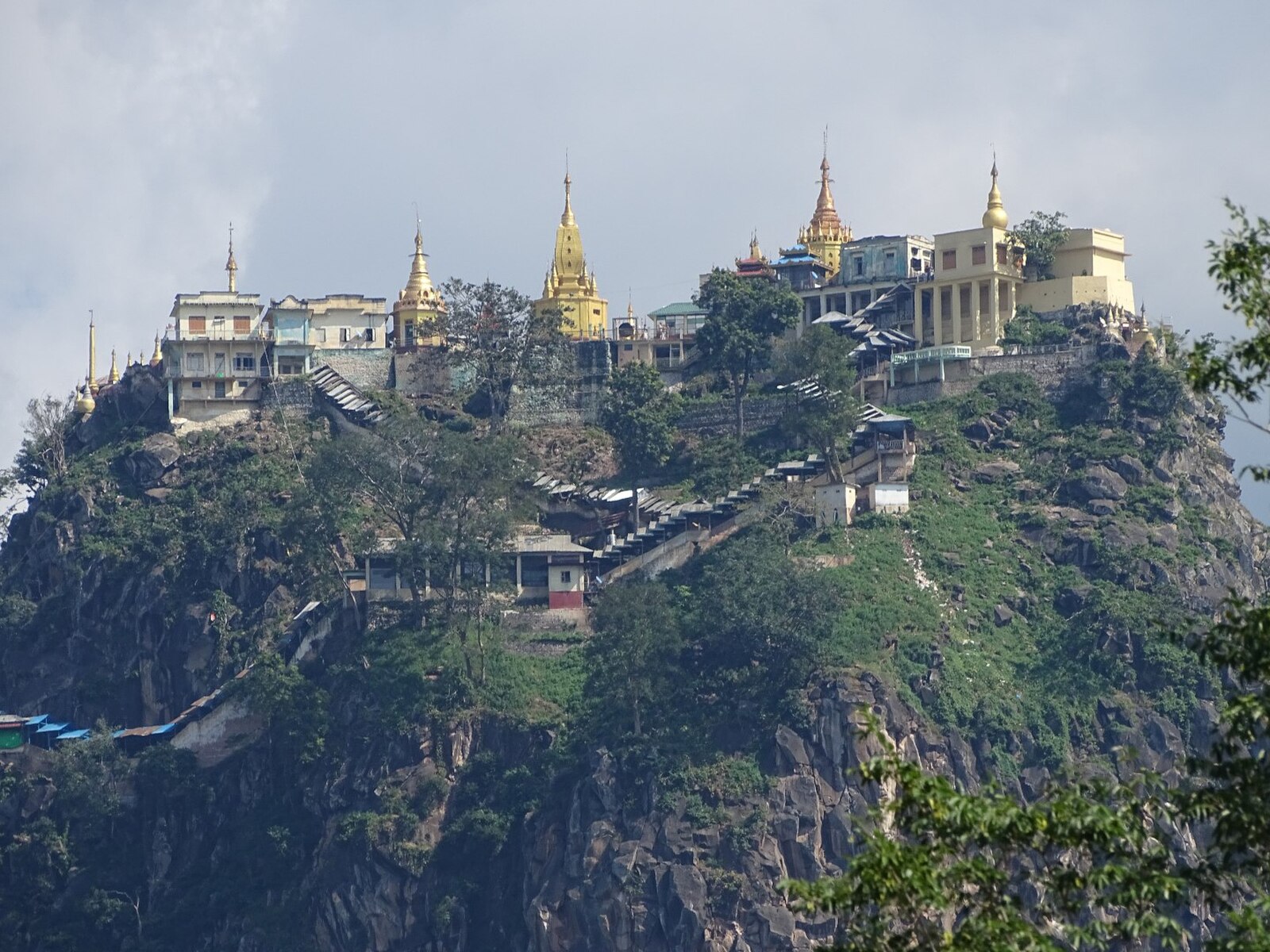 The story of the legendary Great Nat in Mount Popa | Image: Wikimedia Commons
