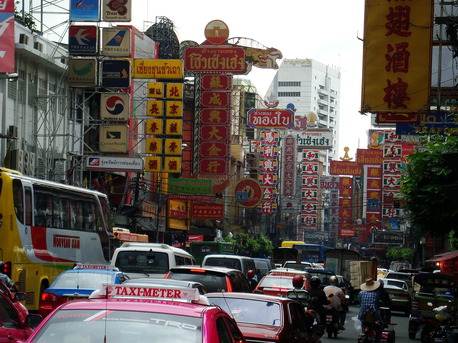 Yaowarat Road, Bangkok, Thailand | Image: Wikimedia Commons 