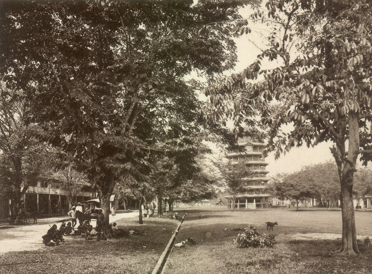 The Leaning Tower of Teluk Intan in 1910 | Source: The Royal Netherlands Institute of Southeast Asian and Caribbean Studies