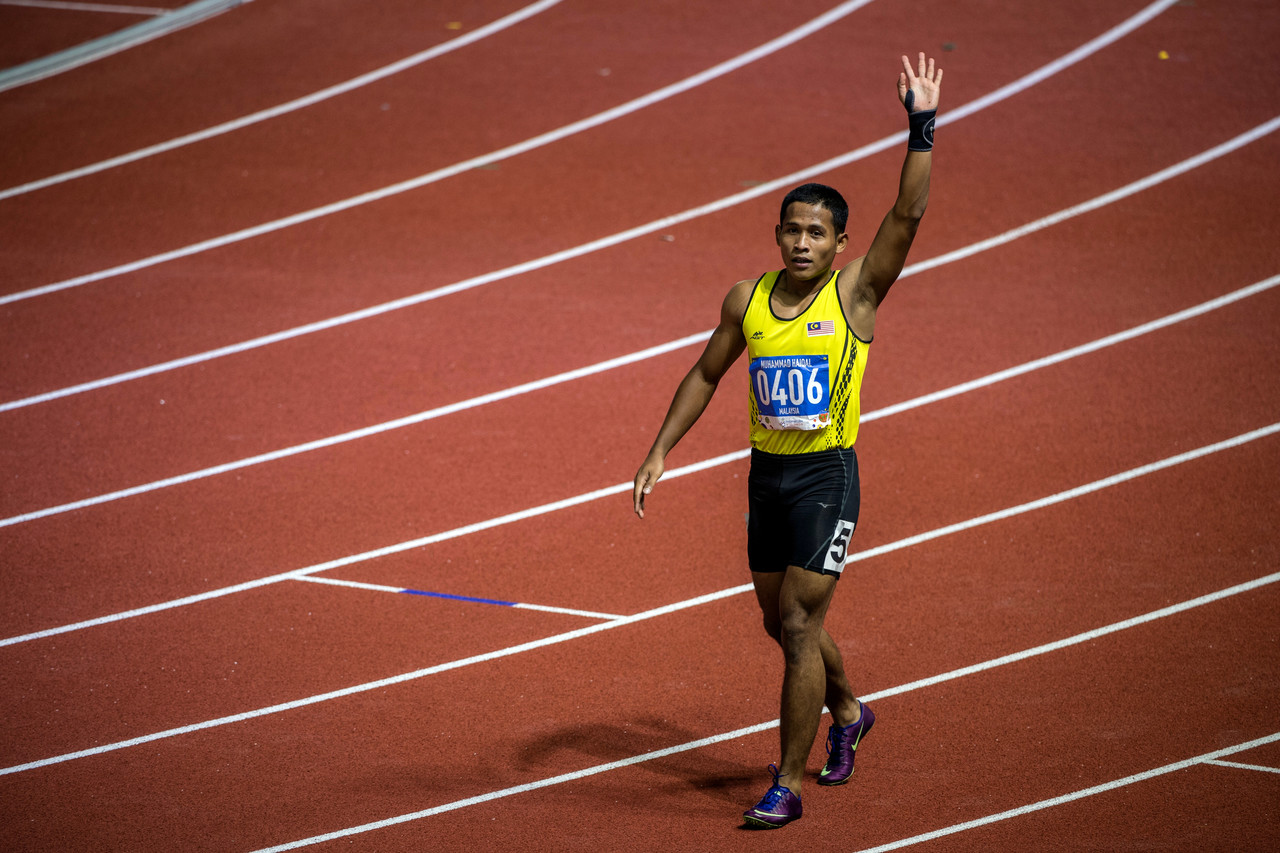 Muhammad Haiqal Hanafi was crowned South East Asia’s ‘Sprint King’ after winning the gold in the men’s 100m final at the New Clark City Athletics Stadium 8 December 2019. Image: Bernama